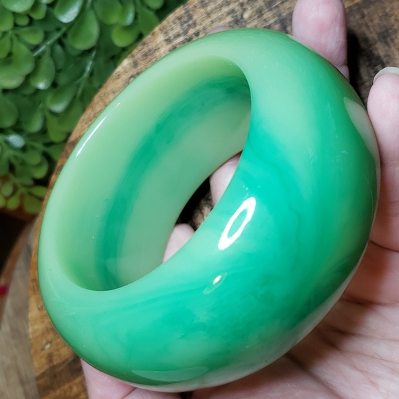 BEST Vintage Kenneth Jay Lane KJL Massive Chunky Swirled Lucite Bangle Bracelet! - Picture 3 of 15